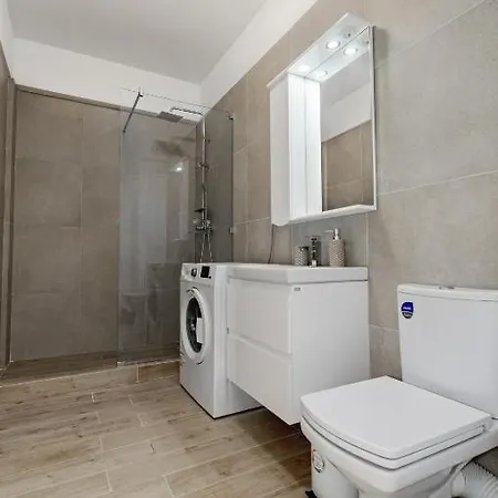 Flavia Mamaia Apartment *